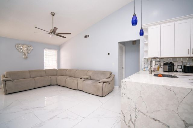 6502 YELLOWHAMMER AVENUE, Tampa, FL 33625