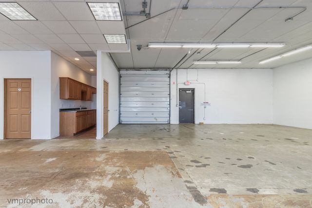 22290 N Hillview Drive 4A, Lake Barrington, IL 60010