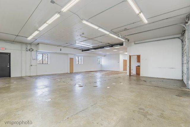 22290 N Hillview Drive 4A, Lake Barrington, IL 60010