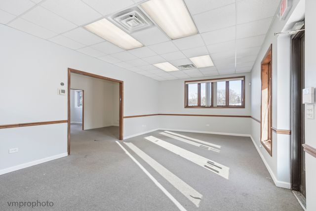 22290 N Hillview Drive 4A, Lake Barrington, IL 60010