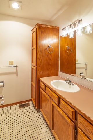 11316 E 34th Ave, Spokane, WA 99206