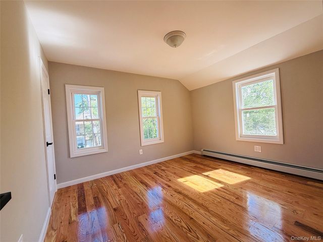 164-21 109th Road, Jamaica, NY 11433