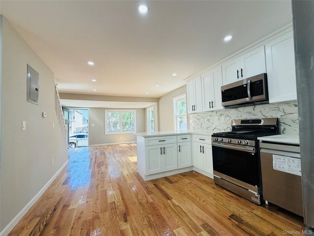 164-21 109th Road, Jamaica, NY 11433