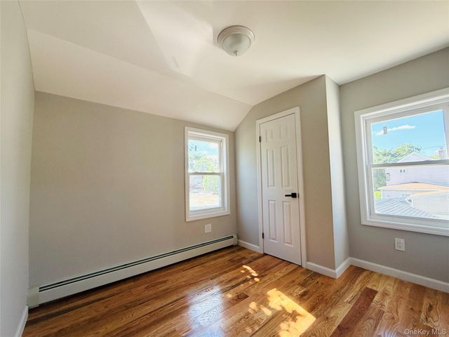 164-21 109th Road, Jamaica, NY 11433