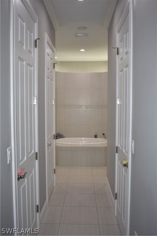 3841 4th AVE NE, Naples, FL 34120