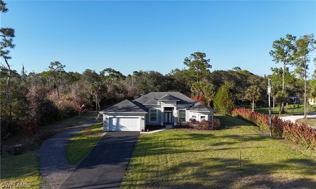 3841 4th AVE NE, Naples, FL 34120