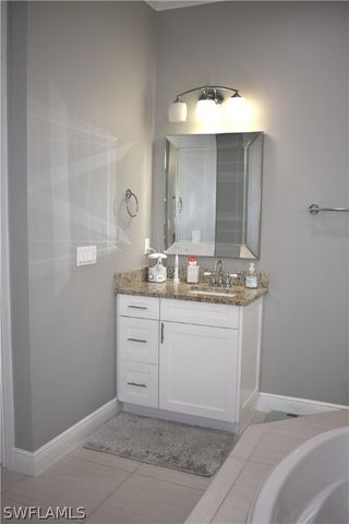 3841 4th AVE NE, Naples, FL 34120