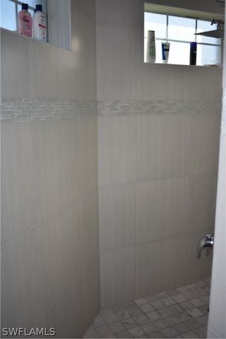 3841 4th AVE NE, Naples, FL 34120