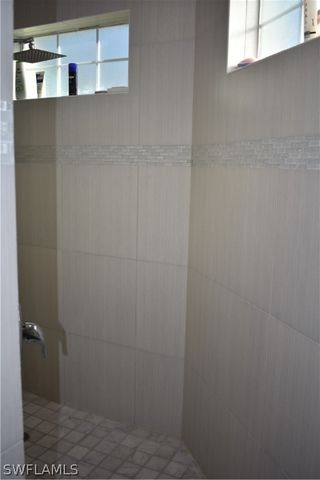 3841 4th AVE NE, Naples, FL 34120