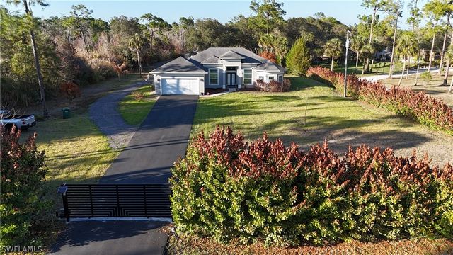 3841 4th AVE NE, Naples, FL 34120