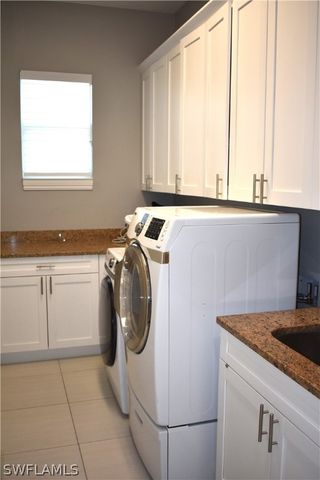 3841 4th AVE NE, Naples, FL 34120