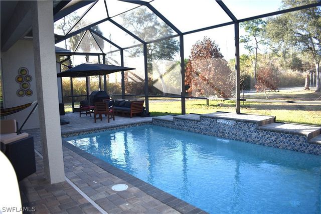 3841 4th AVE NE, Naples, FL 34120