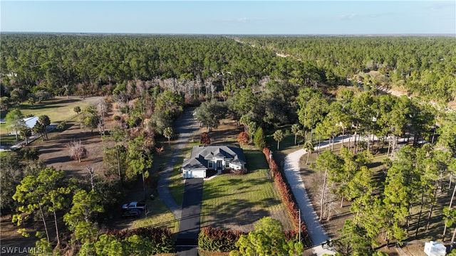 3841 4th AVE NE, Naples, FL 34120