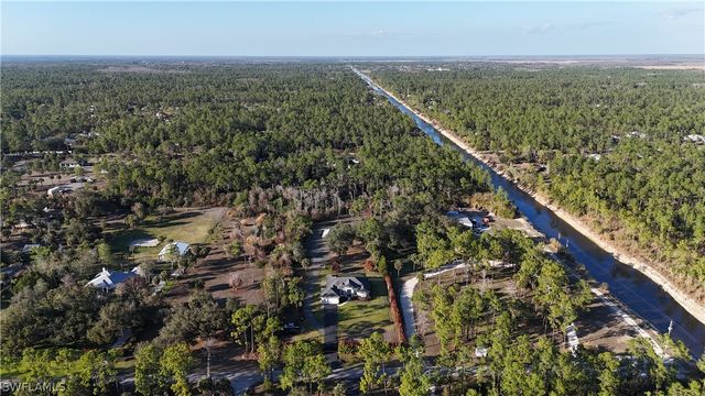 3841 4th AVE NE, Naples, FL 34120