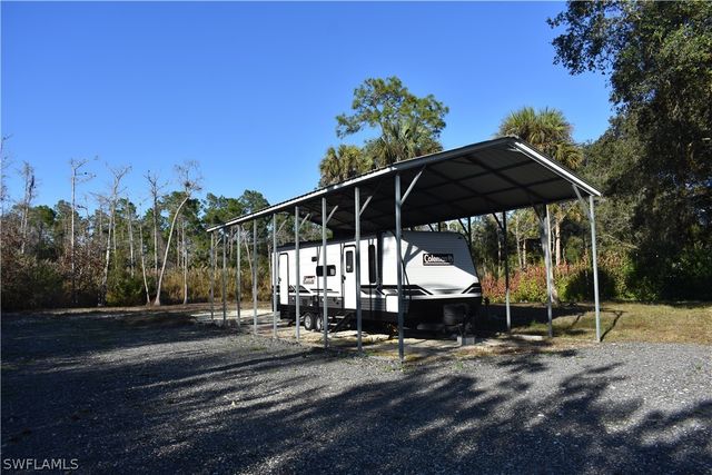 3841 4th AVE NE, Naples, FL 34120