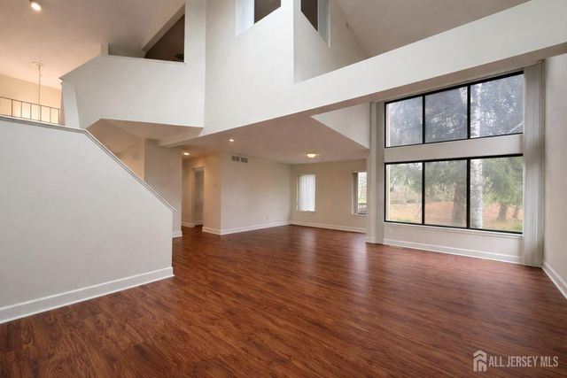 470 Sayre Drive, Plainsboro, NJ 08540