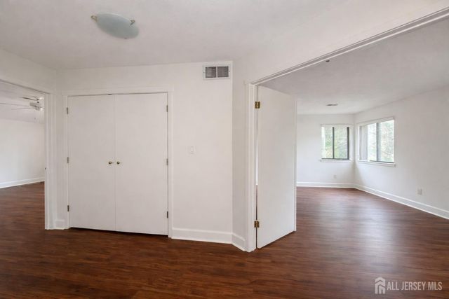 470 Sayre Drive, Plainsboro, NJ 08540