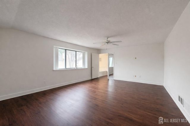 470 Sayre Drive, Plainsboro, NJ 08540