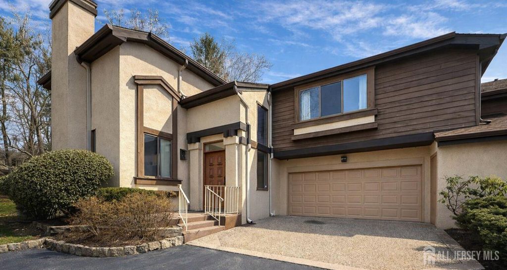 470 Sayre Drive, Plainsboro, NJ 08540