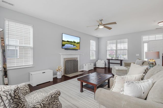 5222 Wildcat Falls Drive, Dublin, OH 43016