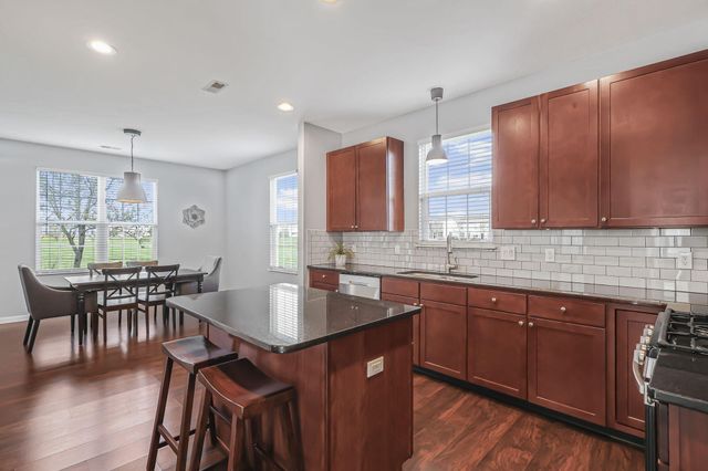 5222 Wildcat Falls Drive, Dublin, OH 43016