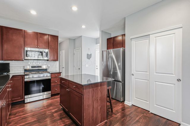 5222 Wildcat Falls Drive, Dublin, OH 43016