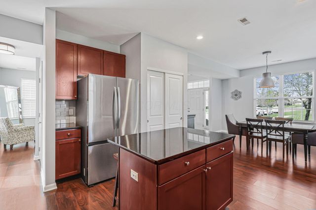 5222 Wildcat Falls Drive, Dublin, OH 43016