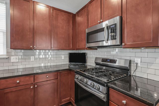 5222 Wildcat Falls Drive, Dublin, OH 43016