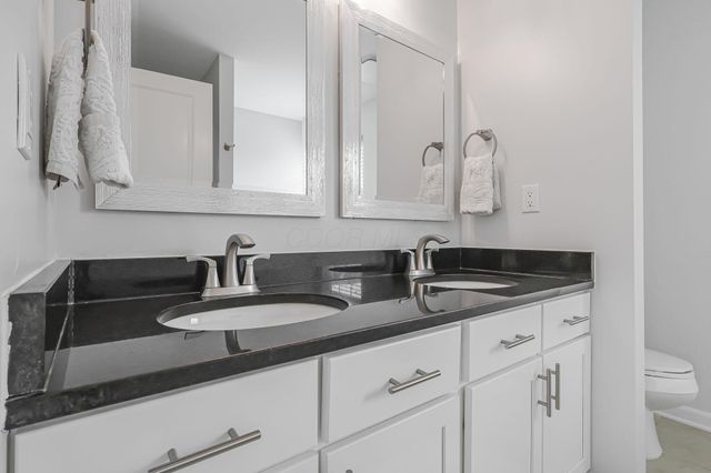 5222 Wildcat Falls Drive, Dublin, OH 43016