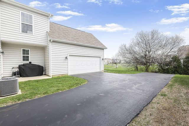 5222 Wildcat Falls Drive, Dublin, OH 43016