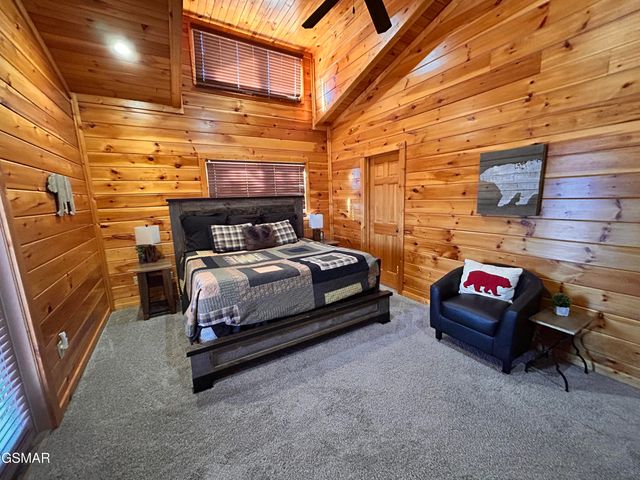 656 Park Vista Way, Gatlinburg, TN 37738