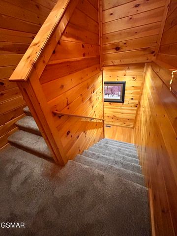 656 Park Vista Way, Gatlinburg, TN 37738