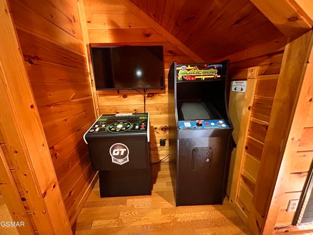 656 Park Vista Way, Gatlinburg, TN 37738