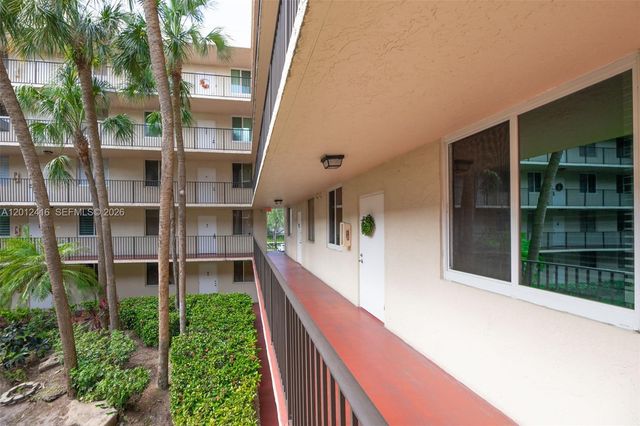 3149 Riverside Dr B-202, Coral Springs, FL 33065