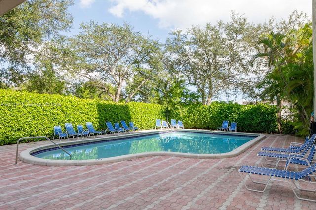 3149 Riverside Dr B-202, Coral Springs, FL 33065