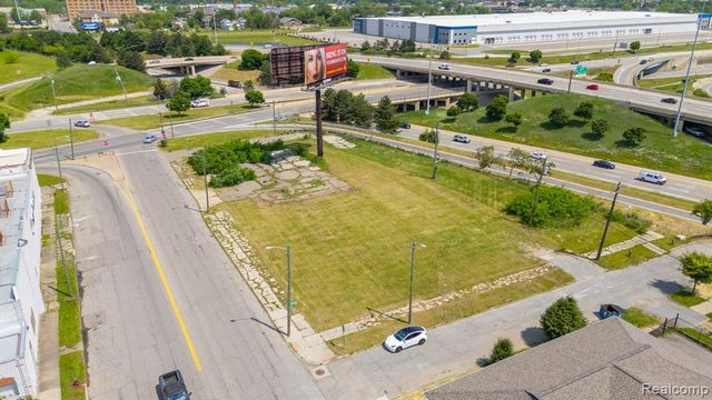 13300 Woodrow Wilson Street, Detroit, MI 48238
