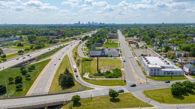 13300 Woodrow Wilson Street, Detroit, MI 48238