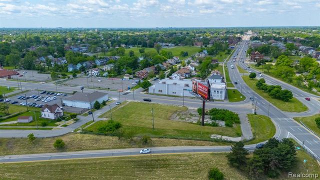 13300 Woodrow Wilson Street, Detroit, MI 48238