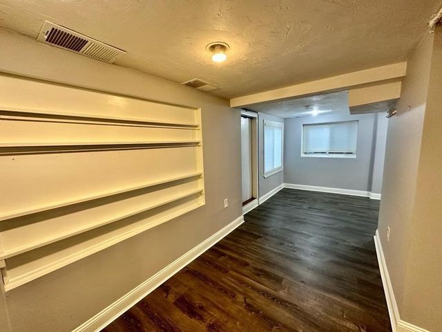 182-184 Cabot St 182, Newton, MA 02458