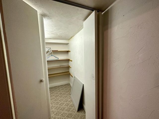 182-184 Cabot St 182, Newton, MA 02458
