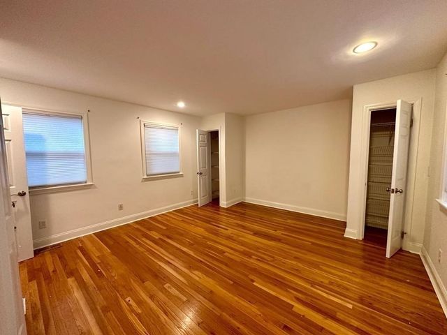 182-184 Cabot St 182, Newton, MA 02458