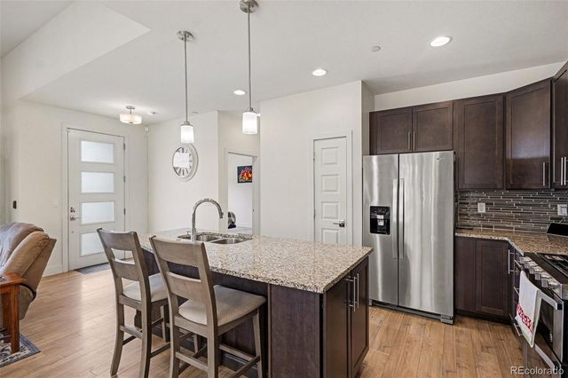 19596 E Sunset Circle, Centennial, CO 80015