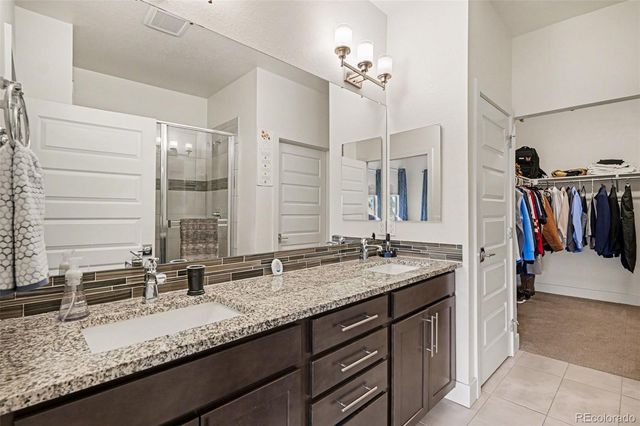 19596 E Sunset Circle, Centennial, CO 80015