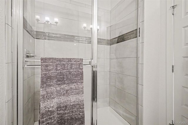 19596 E Sunset Circle, Centennial, CO 80015