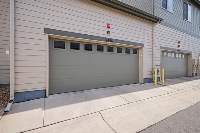 19596 E Sunset Circle, Centennial, CO 80015