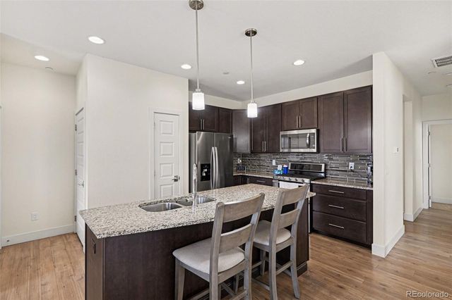 19596 E Sunset Circle, Centennial, CO 80015