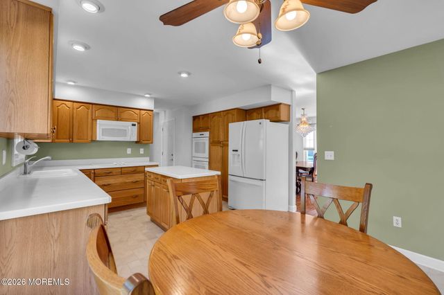 11 London Court, Toms River, NJ 08753