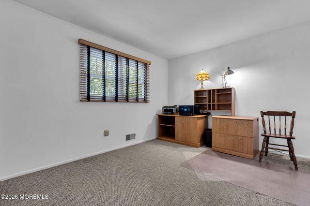 11 London Court, Toms River, NJ 08753