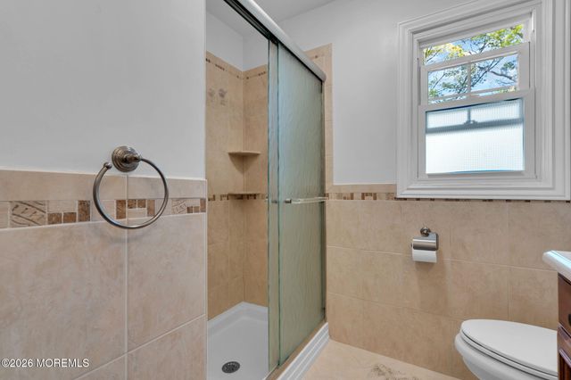 11 London Court, Toms River, NJ 08753