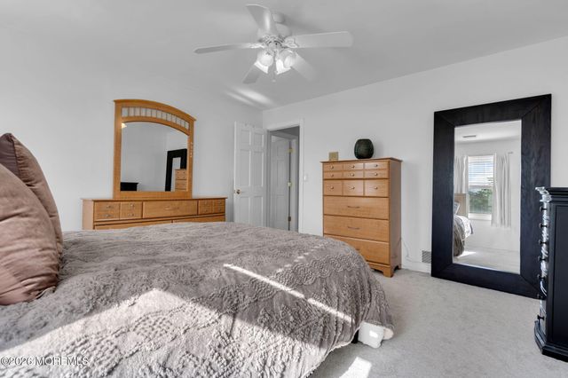 11 London Court, Toms River, NJ 08753